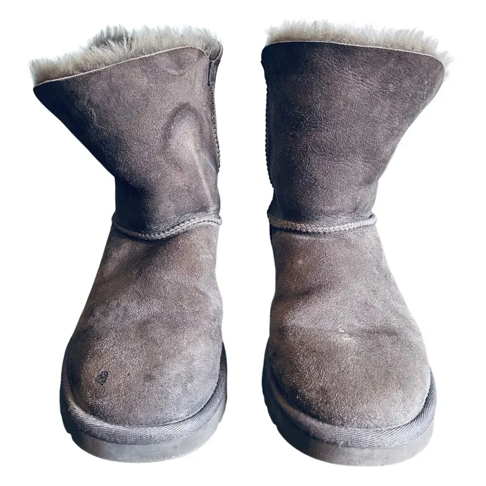 UGG Bailey Button II Gray Sheepskin Suede Boots Women's US 8 Winter Fur Lined